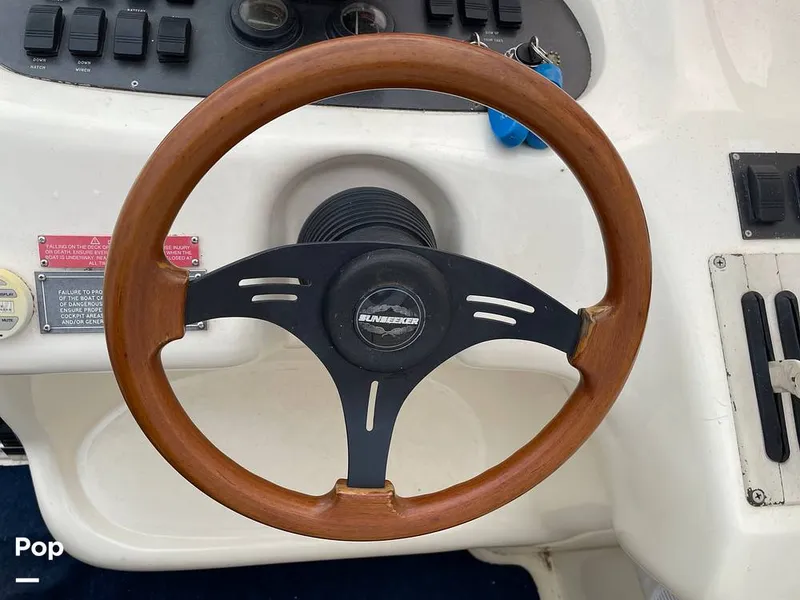 Slide: The Image of Sunseeker Hawk 31 1995 - 9843718