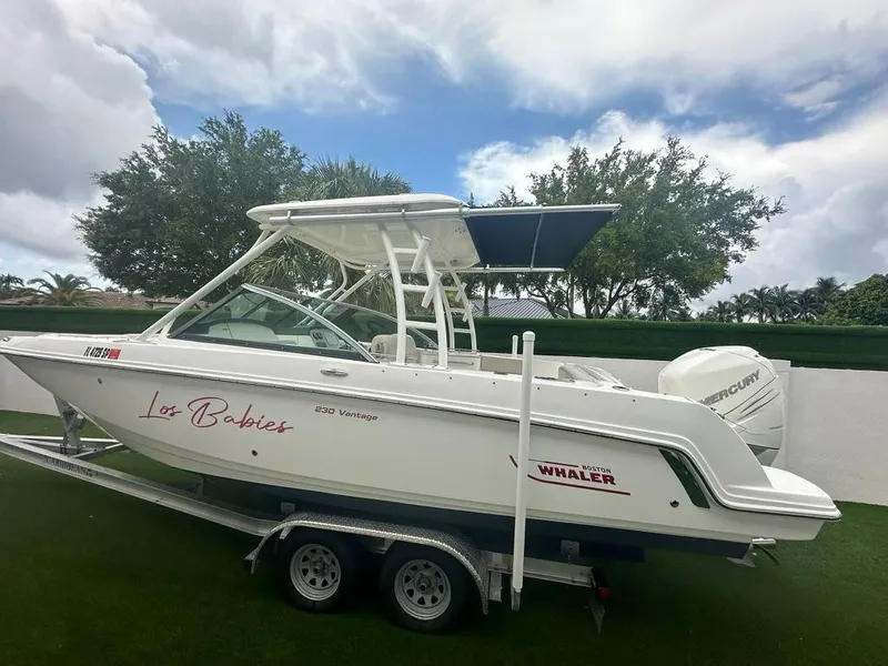 The Image of Boston Whaler 230 Vantage 2020 - 0