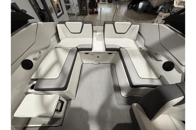 Slide: The Image of Yamaha AR250 2025 - 10