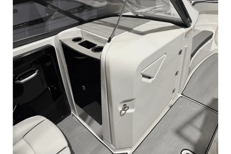 Slide: The Image of Yamaha AR250 2025 - 14