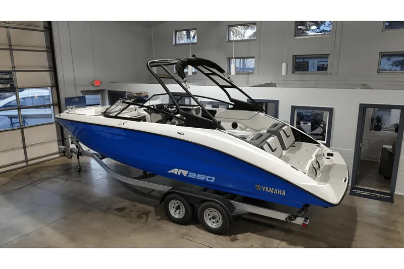 Slide: The Image of Yamaha AR250 2025 - 3