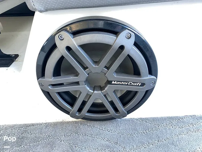 Slide: The Image of Mastercraft X46 2016 - 9903712