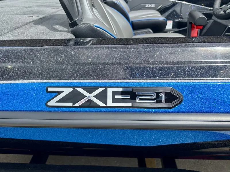 Slide: The Image of Skeeter SKEETER ZXE21 2026 - 2