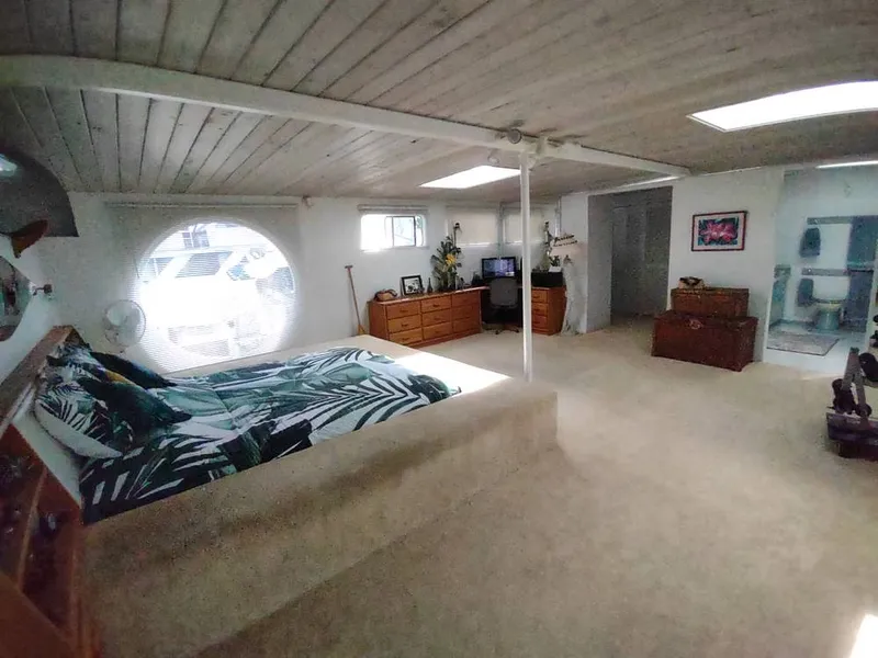 Slide: The Image of Custom 55' Motor Yacht 1994 - 11579150