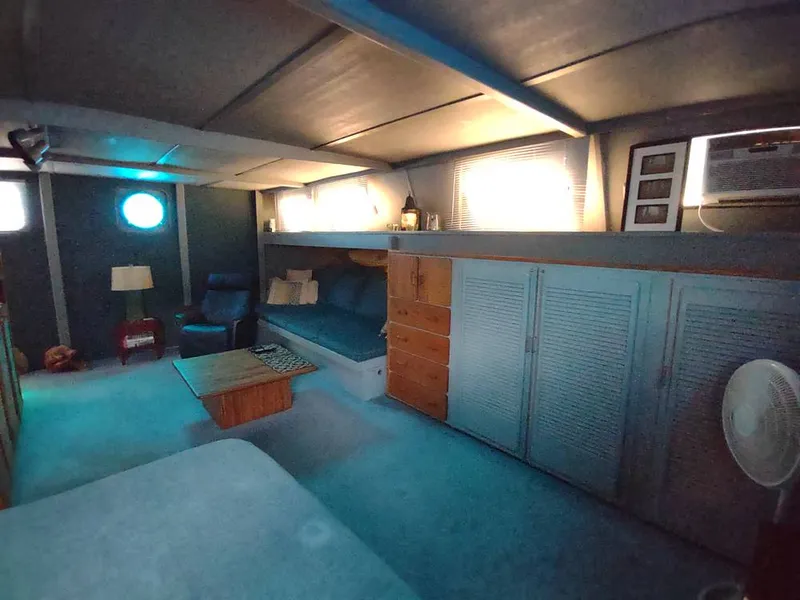 Slide: The Image of Custom 55' Motor Yacht 1994 - 11579172