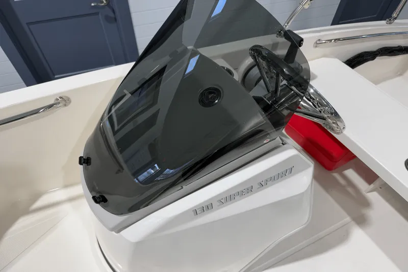 Slide: The Image of Boston Whaler 130 Super Sport 2025 - 11