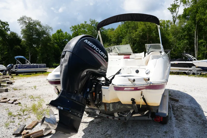 Slide: The Image of Stingray Boat Company 234LR OB 2013 - 6