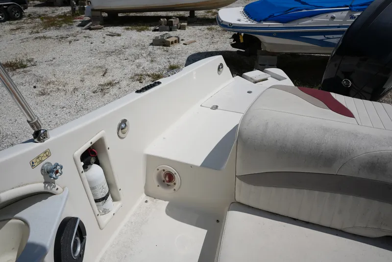 Slide: The Image of Stingray Boat Company 234LR OB 2013 - 23