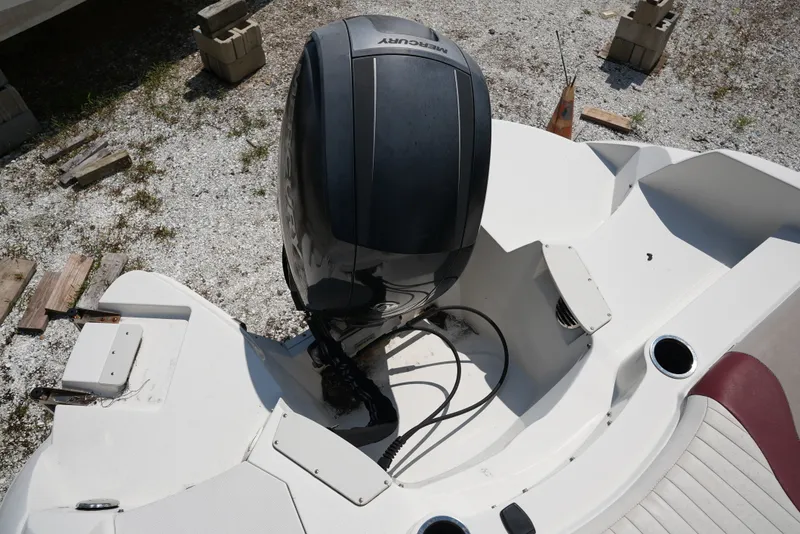 Slide: The Image of Stingray Boat Company 234LR OB 2013 - 27