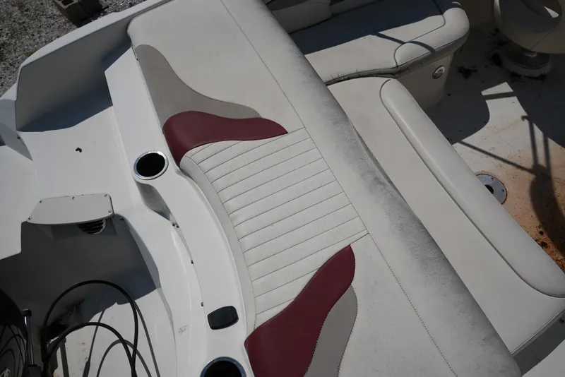 Slide: The Image of Stingray Boat Company 234LR OB 2013 - 17