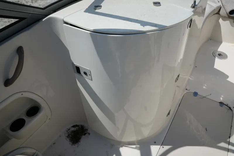 Slide: The Image of Stingray Boat Company 234LR OB 2013 - 19