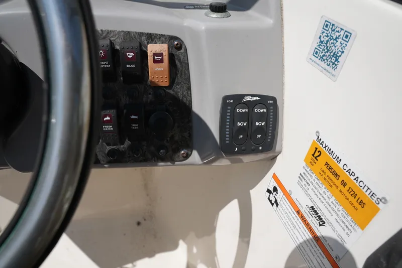 Slide: The Image of Stingray Boat Company 234LR OB 2013 - 26