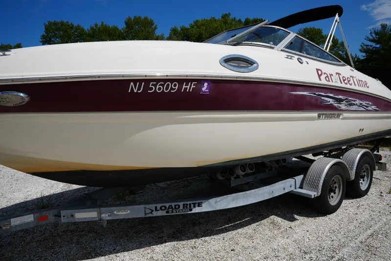 Slide: The Image of Stingray Boat Company 234LR OB 2013 - 2