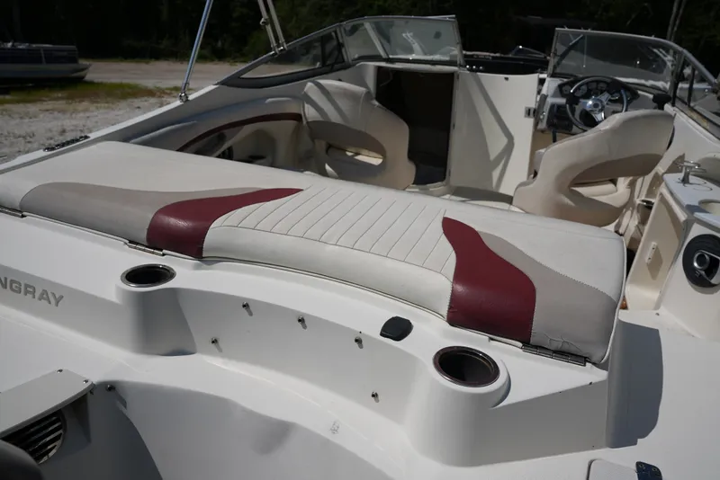 Slide: The Image of Stingray Boat Company 234LR OB 2013 - 16