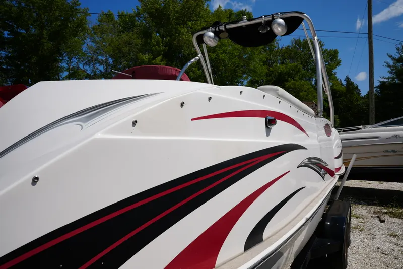 Slide: The Image of Razor Caravelle Razor 237 UR 2017 - 3
