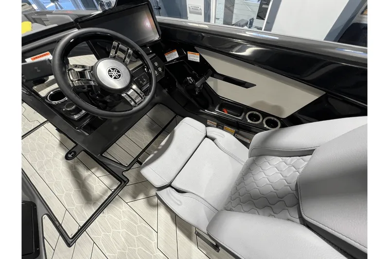 Slide: The Image of Yamaha 222XD 2025 - 14