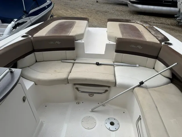 Slide: The Image of Sea Ray 250SLX 2013 - 9