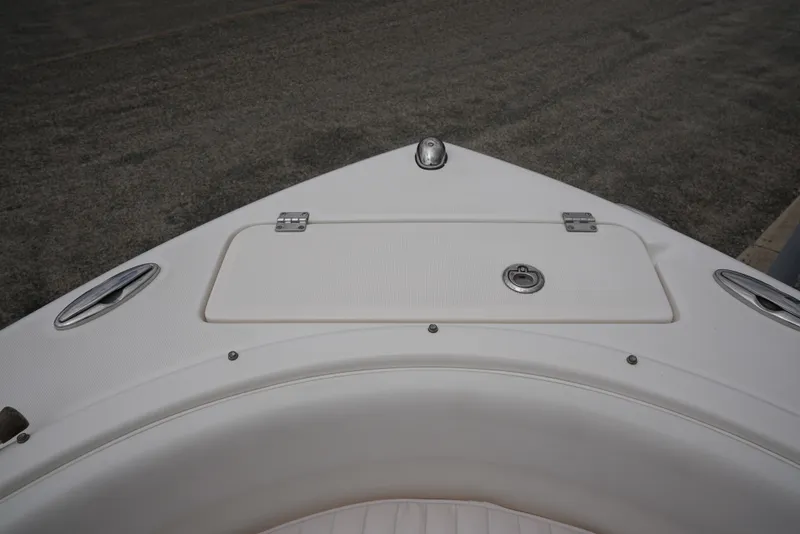 Slide: The Image of Robalo R227 2011 - 42