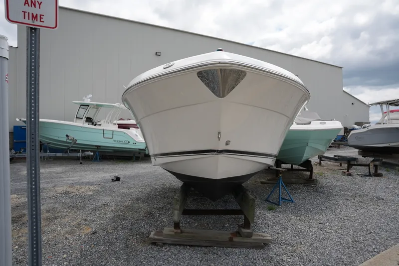 Slide: The Image of Robalo R227 2011 - 1