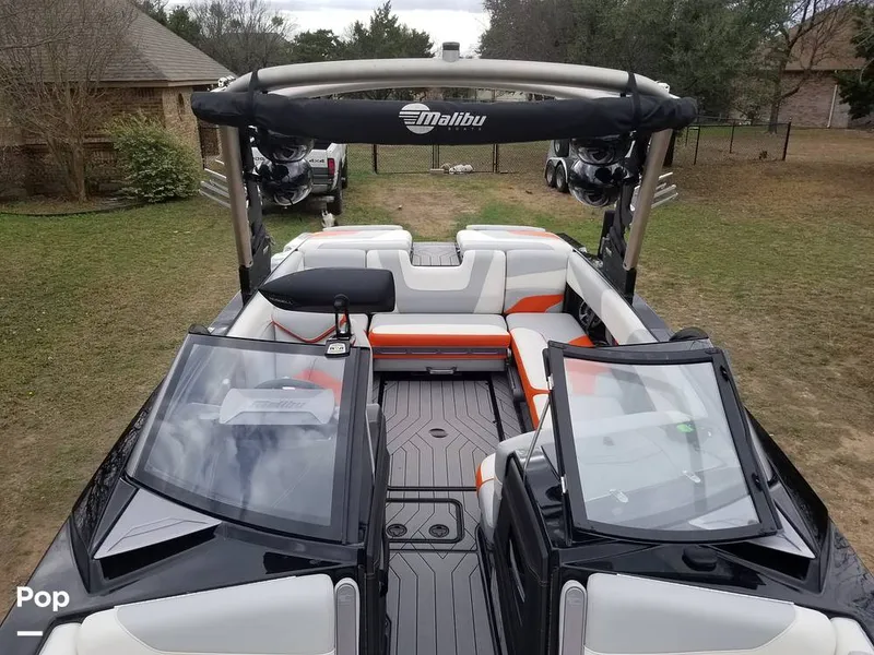 Slide: The Image of Malibu 22 MXZ Wakesetter 2019 - 9913683