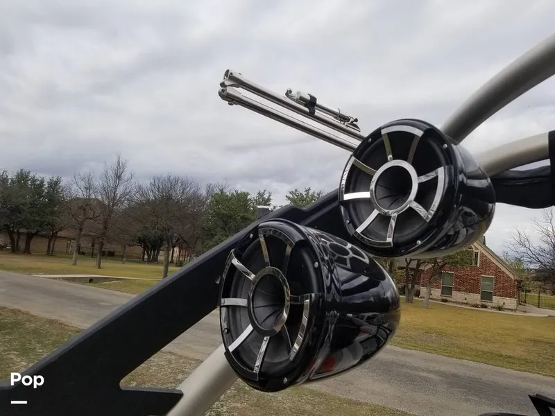 Slide: The Image of Speakers - 9913690