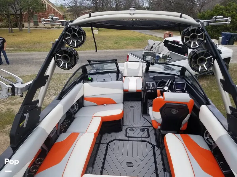 Slide: The Image of Malibu 22 MXZ Wakesetter 2019 - 9913692