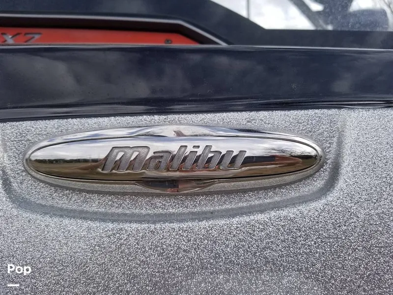 Slide: The Image of Cleats - Pull Up - 9913522