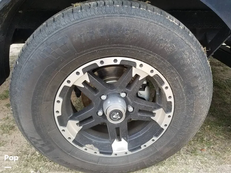 Slide: The Image of Malibu 22 MXZ Wakesetter 2019 - 9913530