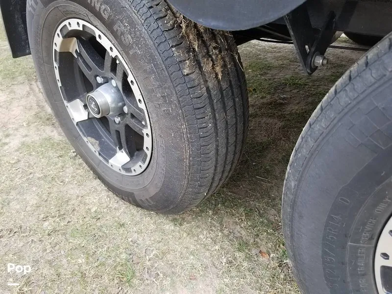 Slide: The Image of Malibu 22 MXZ Wakesetter 2019 - 9913538