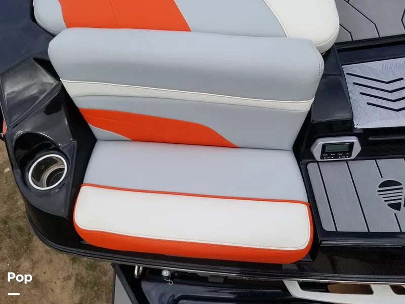 Slide: The Image of Malibu 22 MXZ Wakesetter 2019 - 9913598