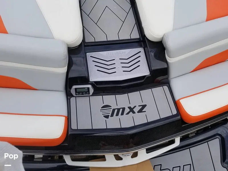Slide: The Image of Malibu 22 MXZ Wakesetter 2019 - 9913599