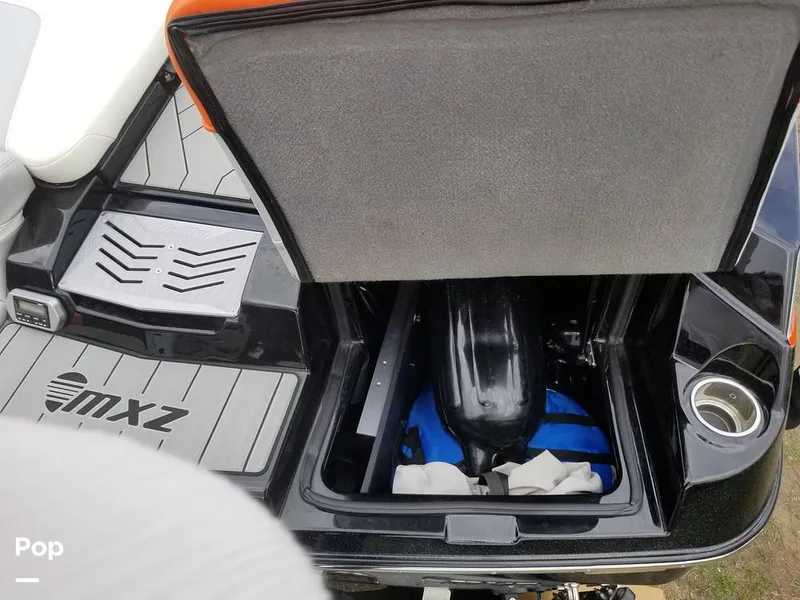 Slide: The Image of Compartment Storage - 9913613