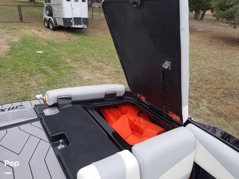 Slide: The Image of Compartment Storage - 9913617