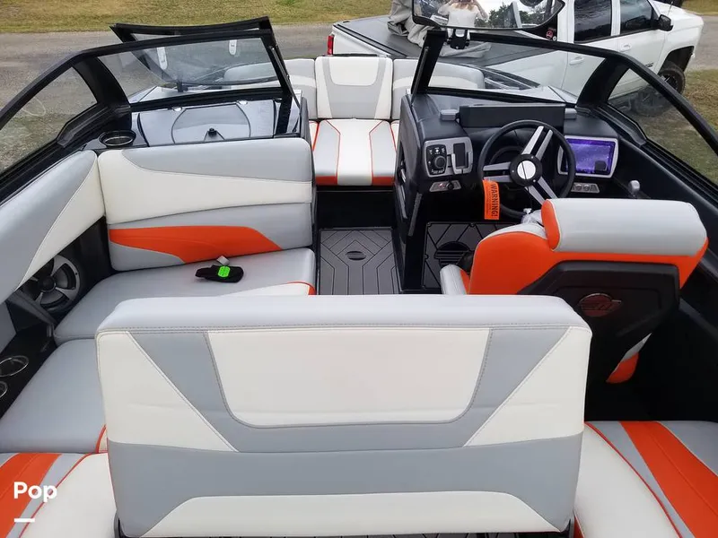 Slide: The Image of Malibu 22 MXZ Wakesetter 2019 - 9913630