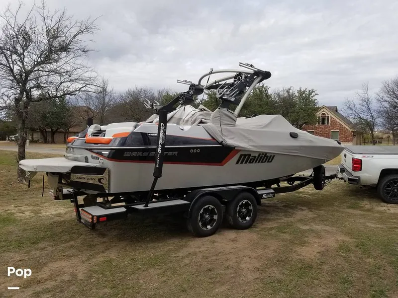 Slide: The Image of Malibu 22 MXZ Wakesetter 2019 - 9913495