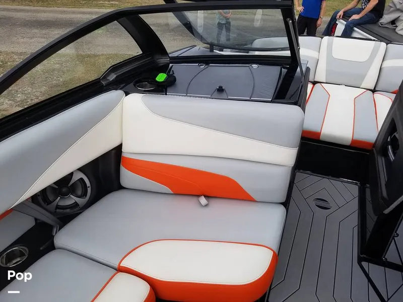 Slide: The Image of Malibu 22 MXZ Wakesetter 2019 - 9913663