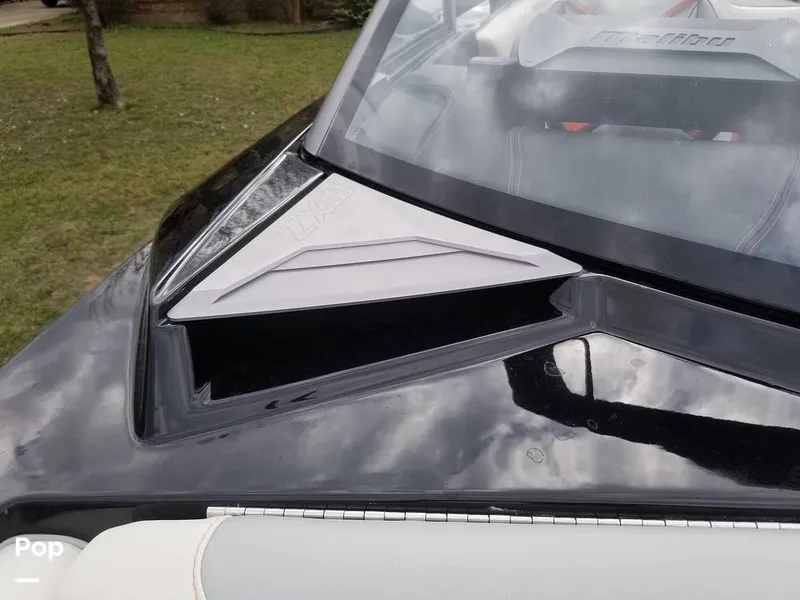 Slide: The Image of Malibu 22 MXZ Wakesetter 2019 - 9913675
