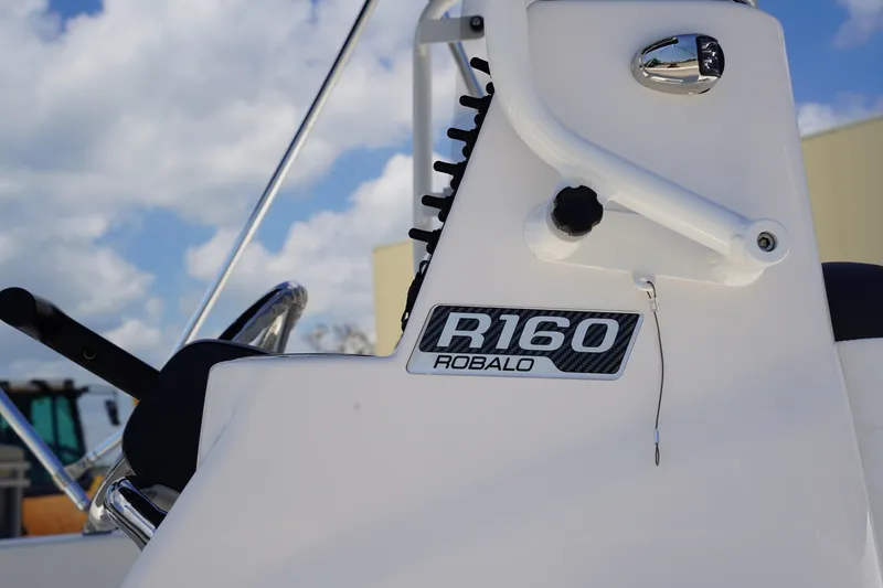 Slide: The Image of Robalo R160 2027 - 29