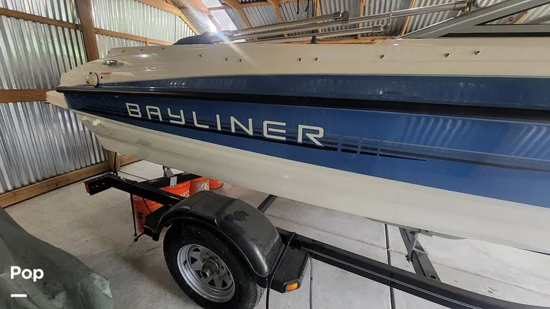 Slide: The Image of Bayliner 195BR 2012 - 10606777
