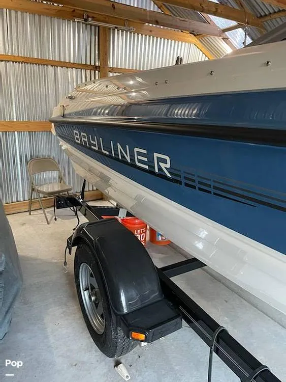 Slide: The Image of Bayliner 195BR 2012 - 9848285