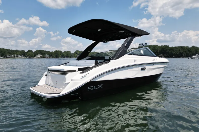Slide: The Image of Sea Ray SLX 260 Surf 2025 - 1