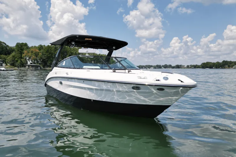 Slide: The Image of Sea Ray SLX 260 Surf 2025 - 3