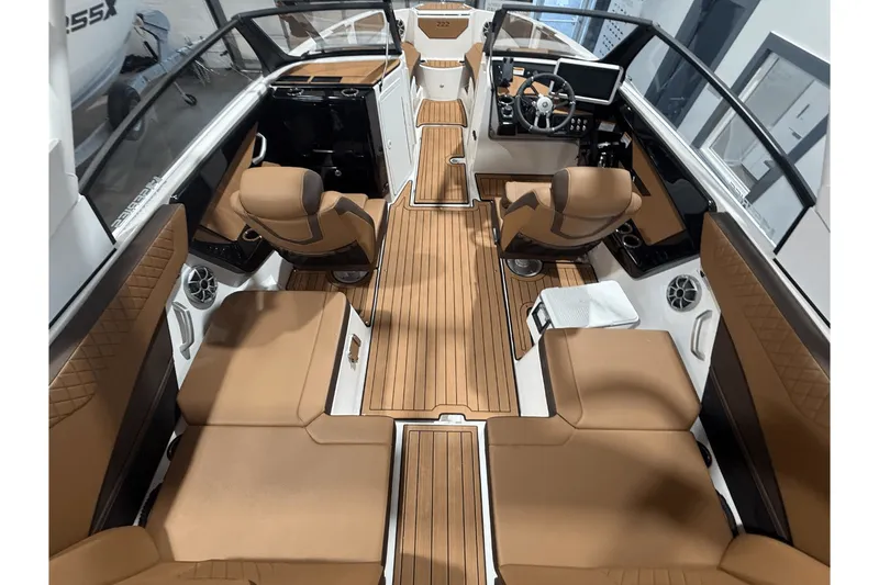 Slide: The Image of Yamaha 222SE 2025 - 8