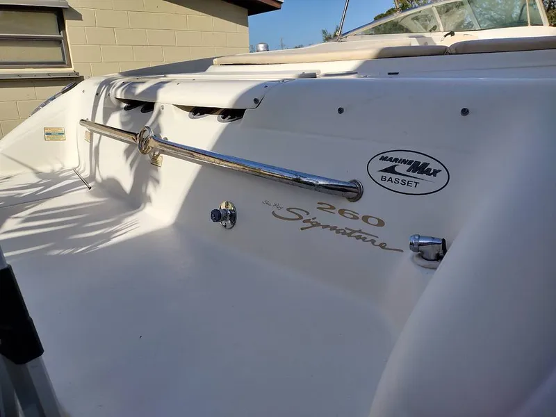 Slide: The Image of Sea Ray 260 Signature 2001 - 11679679