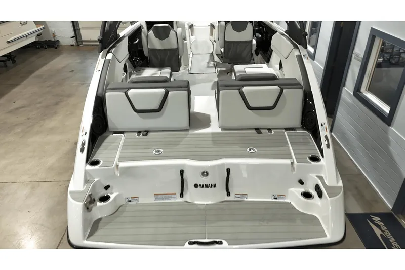 Slide: The Image of Yamaha AR250 2025 - 4