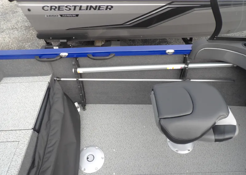 Slide: The Image of Crestliner 1750 Hawk 2027 - 16