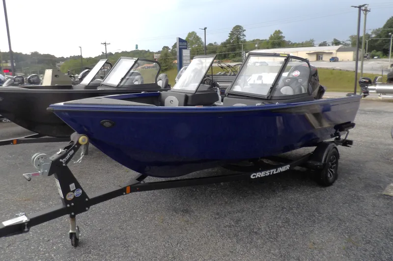 The Image of Crestliner 1750 Hawk 2027 - 0