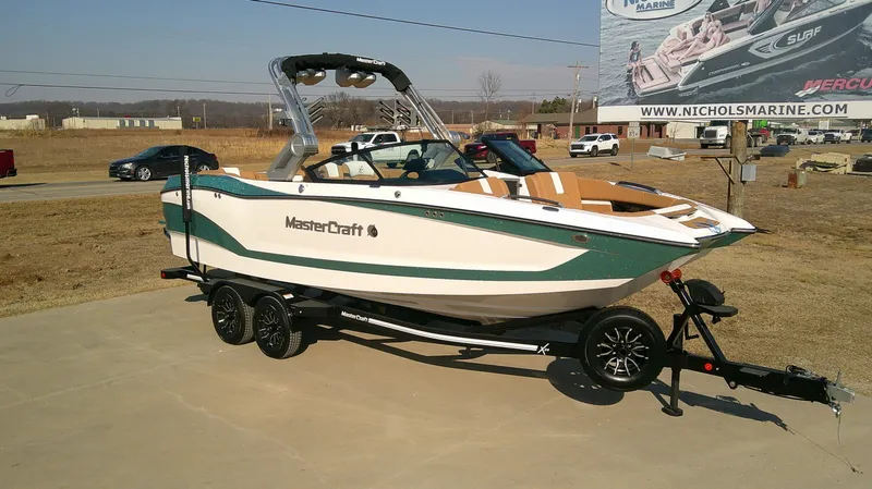 Slide: The Image of MasterCraft X24 2025 - 2