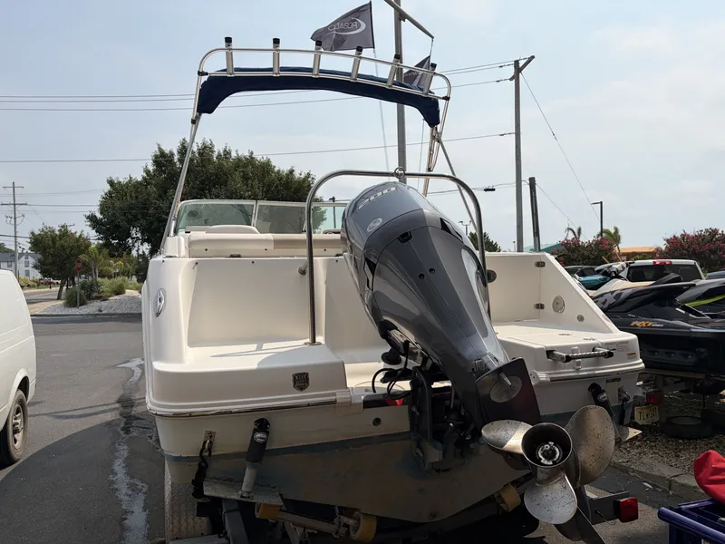 Slide: The Image of Robalo R227 2016 - 2