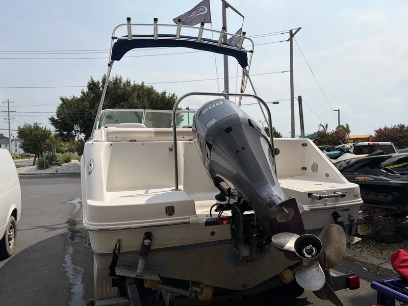 Slide: The Image of Robalo R227 2016 - 1